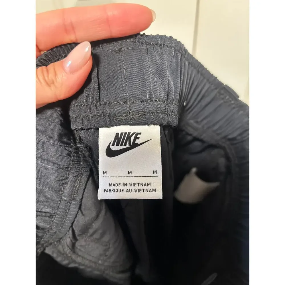 Nike Kids Black Woven Cargo Pants Elastic Waist Size M